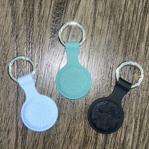 3 airtag cases, never used!